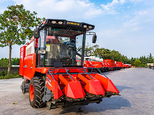 中联收获2021款4YZ-3W自走式玉米收获机