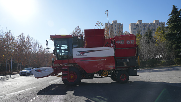 中联收获2025款H6Super 自走式花生捡拾收获机